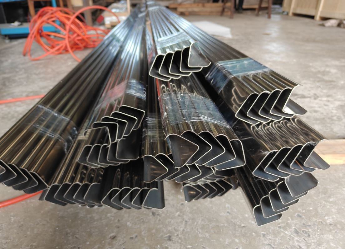 รางโครงสร้างอลูมิเนียมที่ได้รับการรักษาด้วยความร้อนที่ออกแบบให้ทนต่อความเครียดและภาวะภาระสูงในกรอบโครงสร้าง