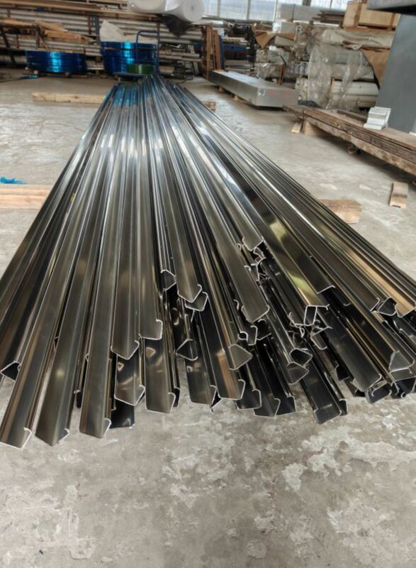 7005 อลูมิเนียมสกัด 4800MM ความยาว อลูมิเนียมโปรไฟล์ extruded สําหรับไฮดรอลิกหินเจาะ Rig Feed Beam